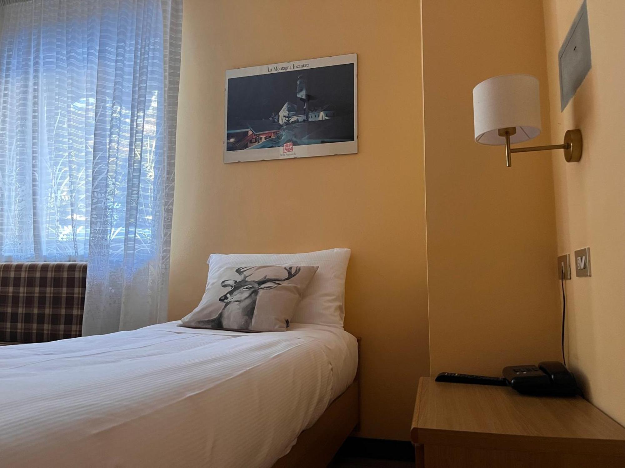 Hotel Rododendro Val Di Fassa カンピテッロ・ディ・ファッサ エクステリア 写真